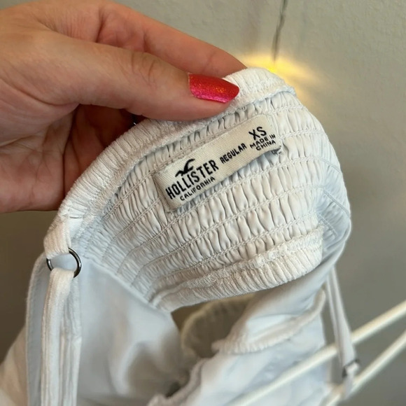 Hollister Smocked Open Back Midi Dress 🤍 - Picture 3 of 3